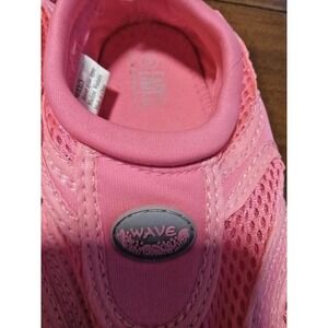 NEW Wave Easy USA Youth Water‎ Shoes Pink/ Black grip Sole Size 4